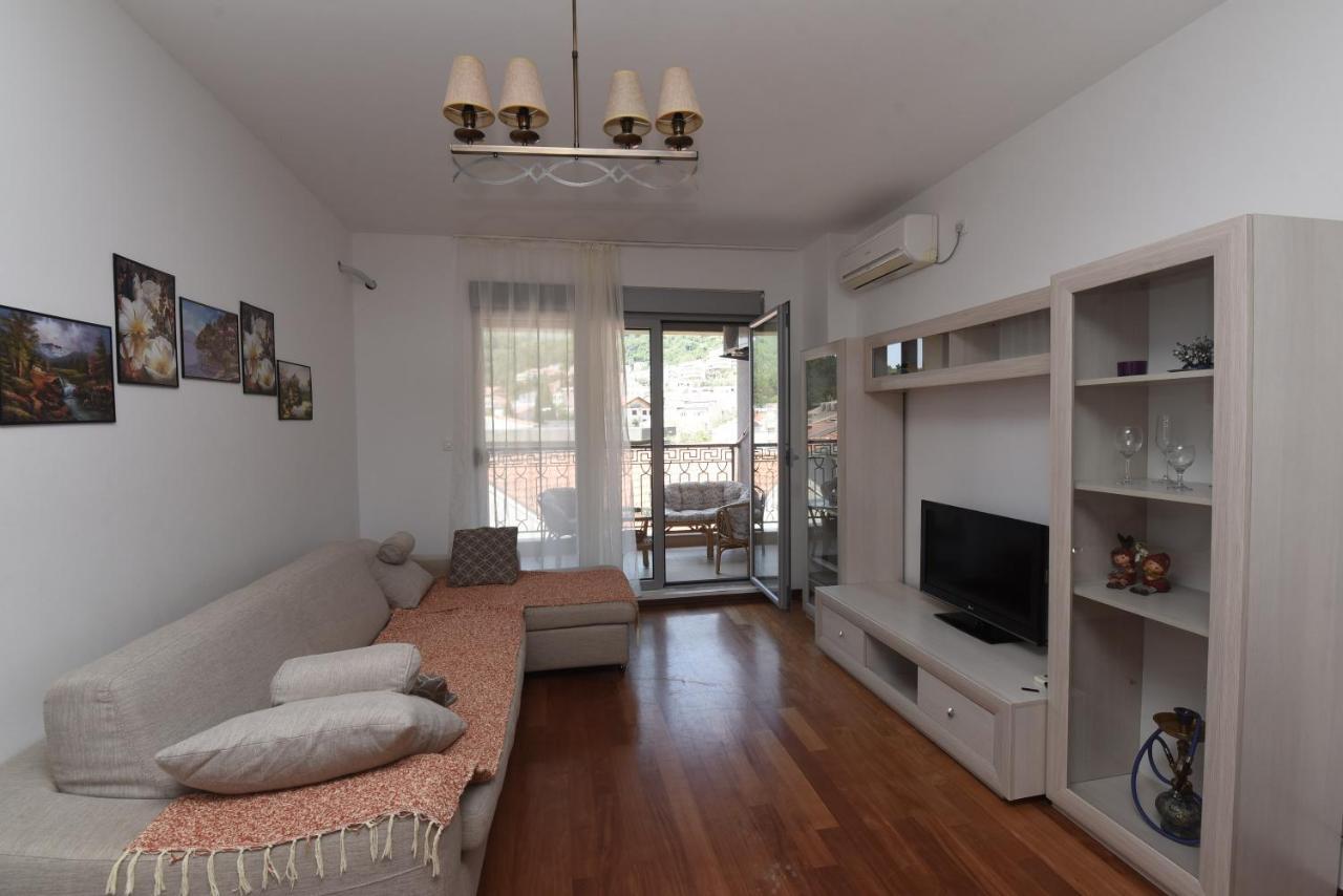Apartamenti Enjoy Petrovac Exterior foto