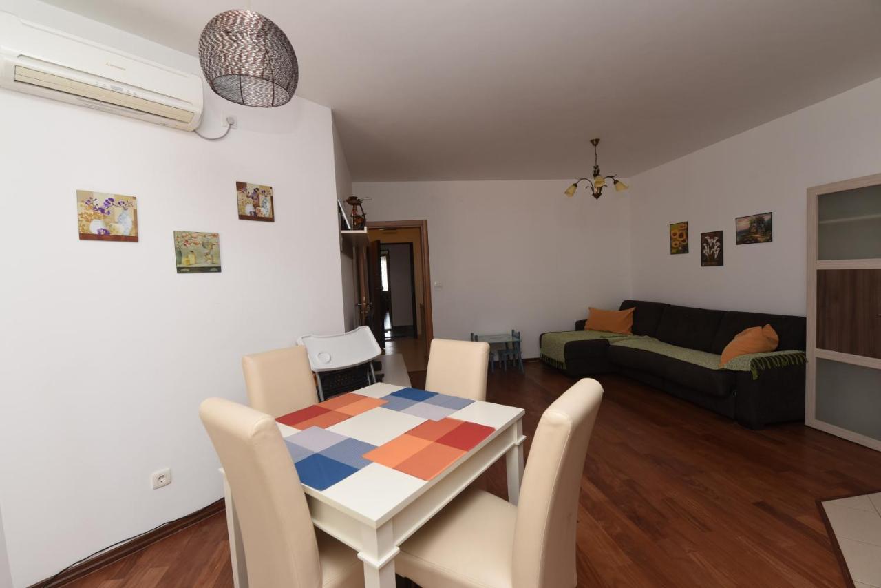 Apartamenti Enjoy Petrovac Exterior foto