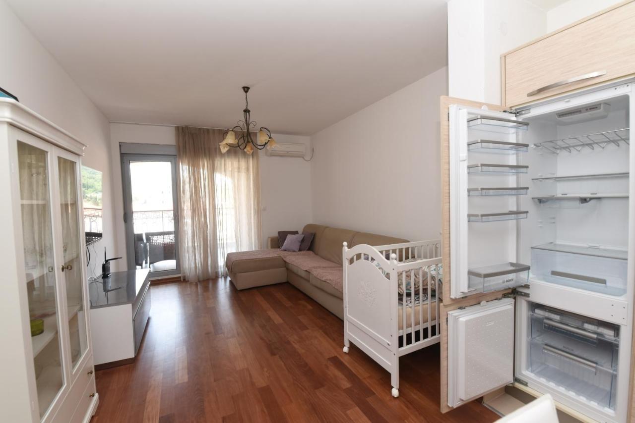 Apartamenti Enjoy Petrovac Exterior foto