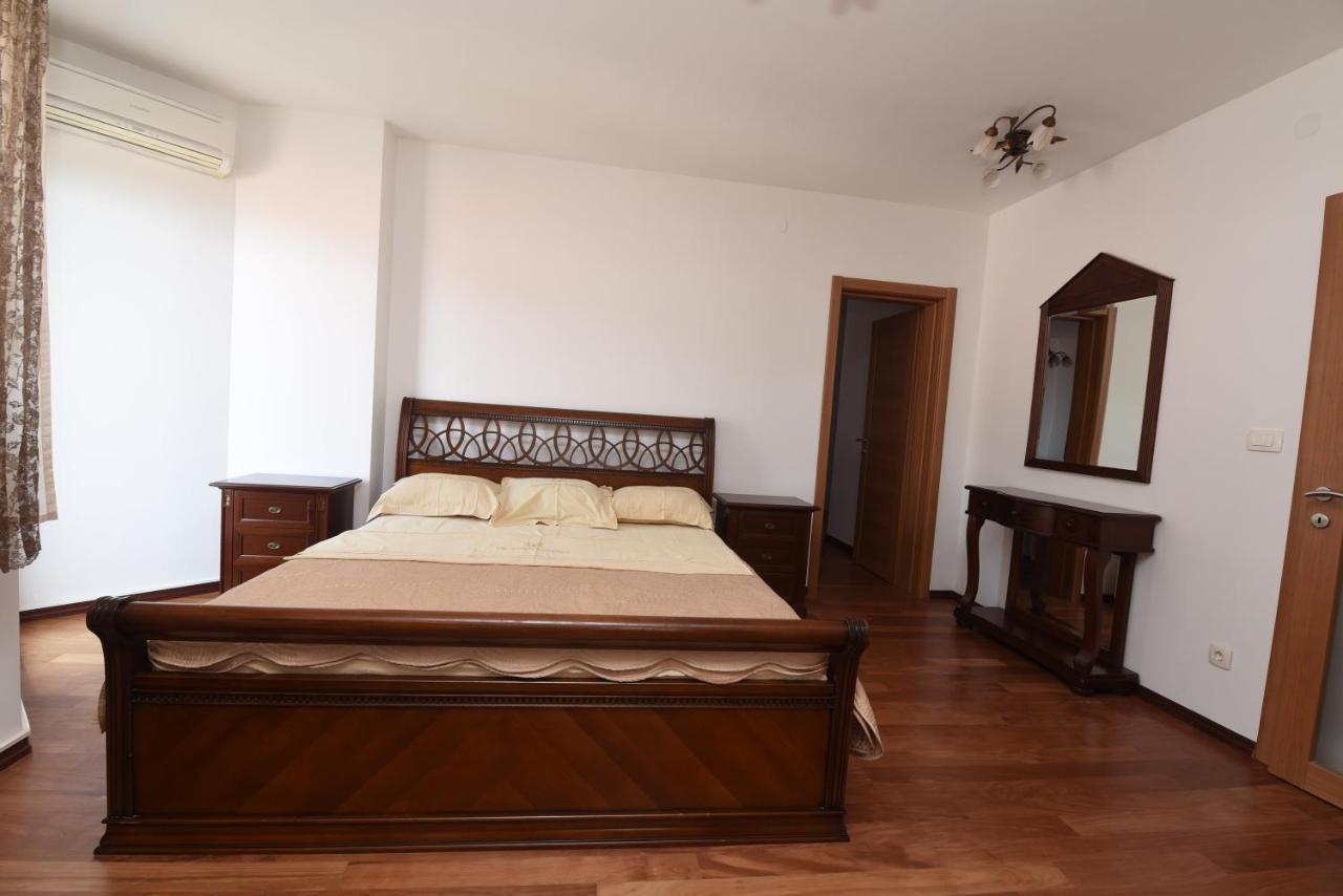 Apartamenti Enjoy Petrovac Exterior foto